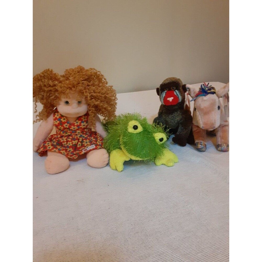 TYBeanie Babies lot of 4 Princess, Cheeks, Frogs punkie collection Horse Zodiac